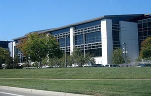 The-Googleplex-Googles-original-and-largest-corporate-campus_web
