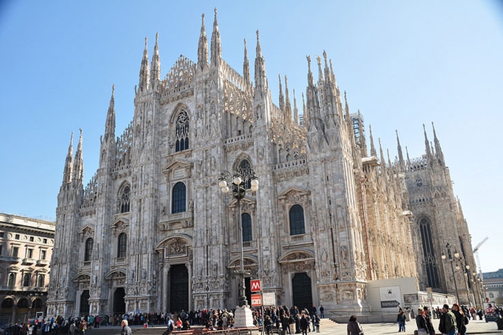 Earthquake shakes Milan