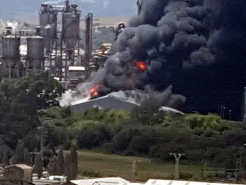 Industrial fire in San Roque