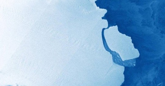 Massive Iceberg Breaks Away In The Antarctic