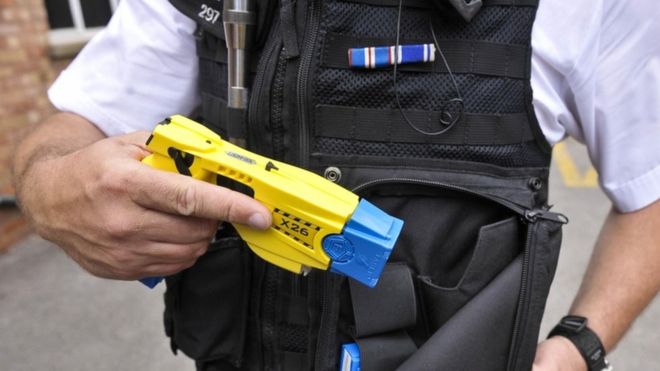 Police Use Stun Gun On Woman Outside Sabadell Health Centre