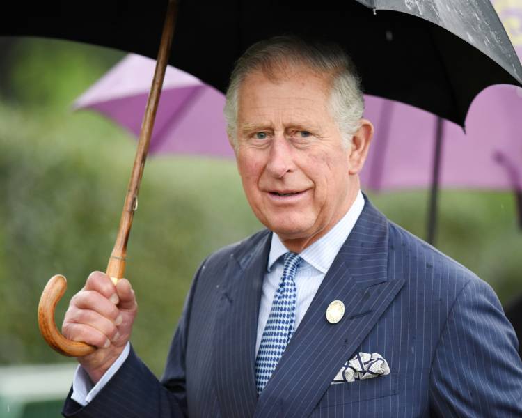 Letters from Prince Charles to paedophile Jimmy Savile revealed in new documentary