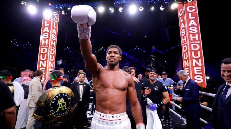 Anthony Joshua Says He Expects To Knock Tyson Fury Out
