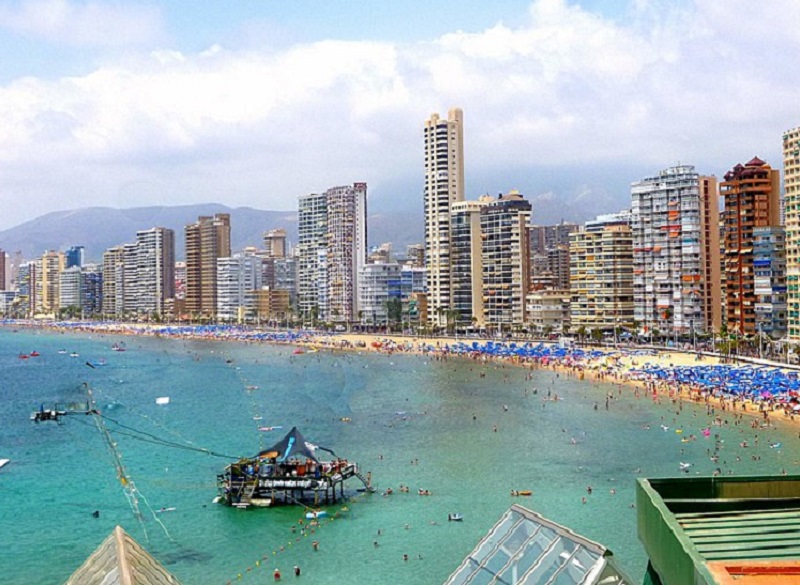 Hoteliers In Costa Blanca Criticise Puig’s ‘Plan Resiste’