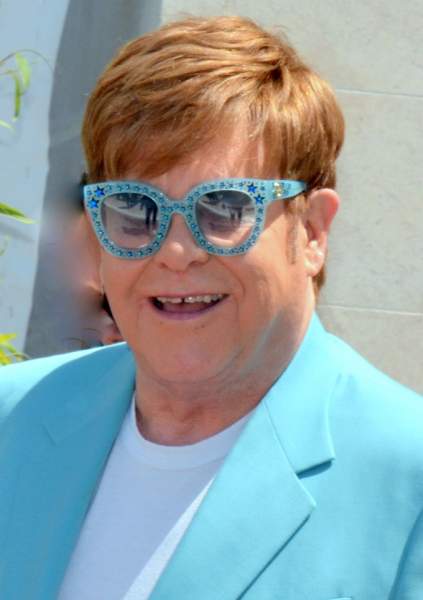 Elton John Accepts British LGBT award