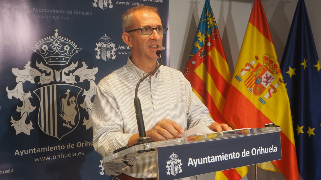 Orihuela Health Councillor Receives Vaccine Before ‘At Risk’ Groups