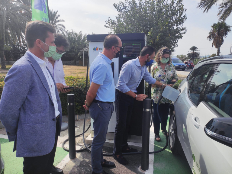 Electrifying news: Orihuela gets two more electric car charging points