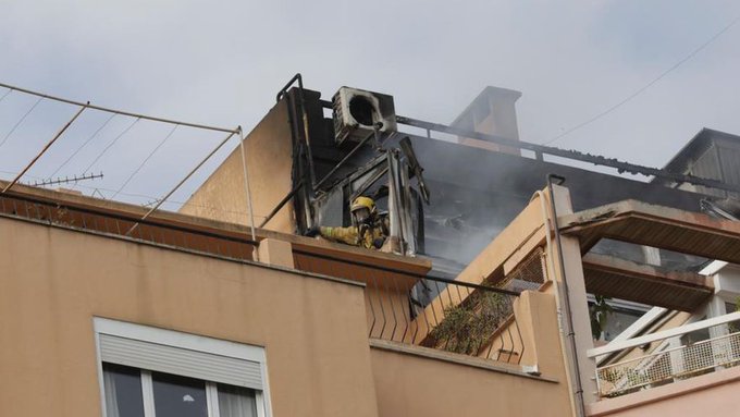 Evacuated building for fire in Palma and cat dies from smoke inhalation