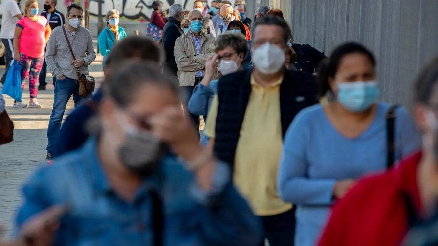 Almost 60% of Spaniards believe stricter Covid measures needed earlier to control pandemic
