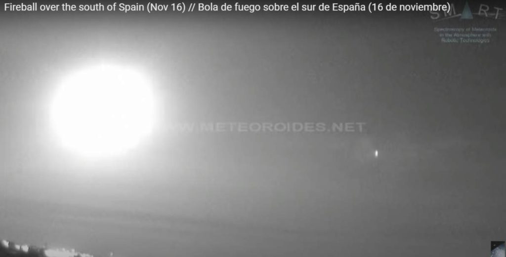 Fireball shoots over Andalucia