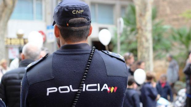 Watch The Video: Police In Valencia Banned From Accepting Gifts