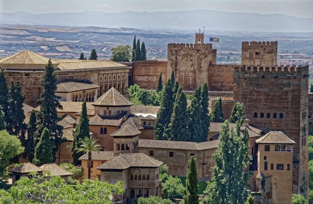 Visitors to the Alhambra down by 67 per cent