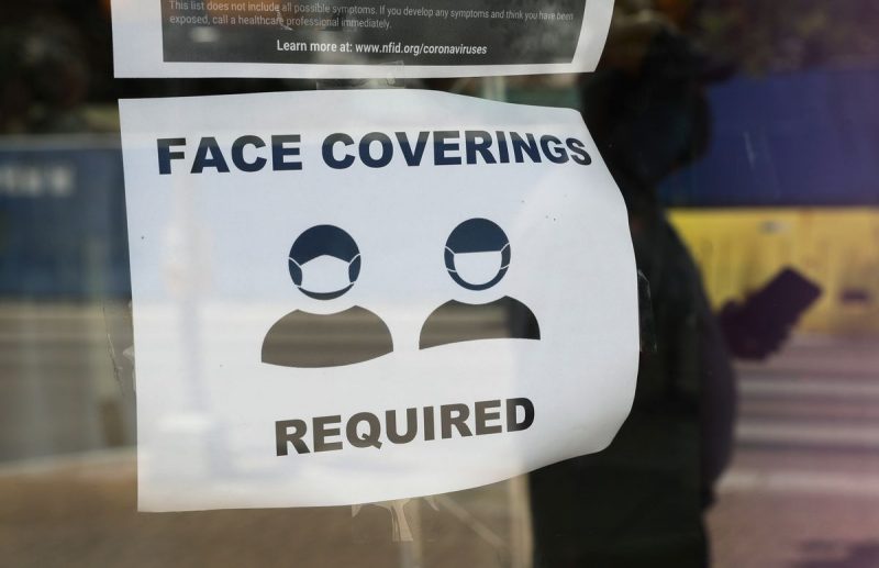 Spanish Experts Warn Against Doubling Up On Masks