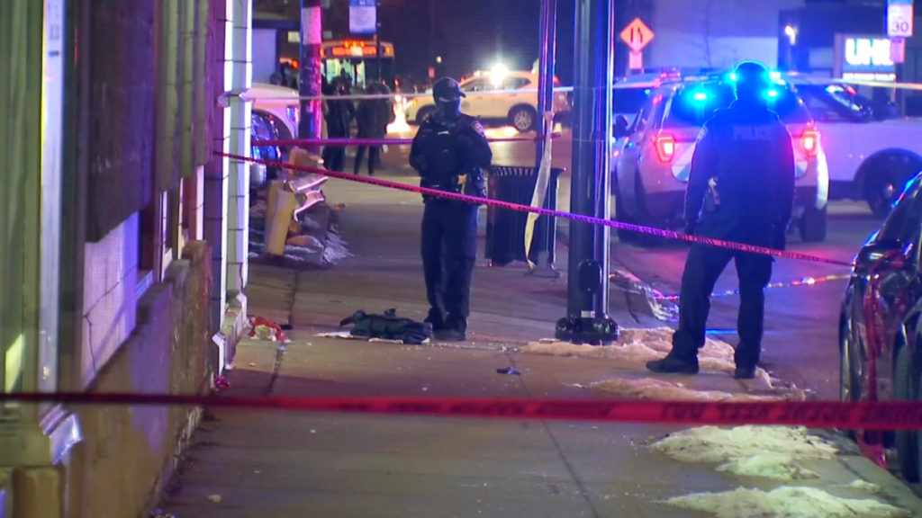 Police Probe Motive As Chicago Gunman Kills 3 Strangers