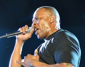 Dr Dre Returns Home to Family After Brain Aneurysm