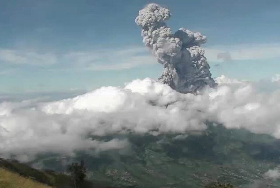 500 People Evacuated From The Area Around The Merapi Volcano