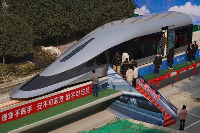 Science and Technology: China Unveils 400mph Levitating ‘Magnet Train’