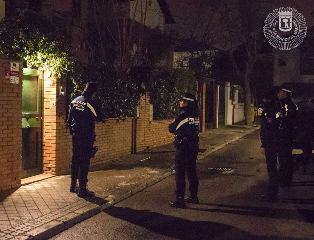 Elderly Man Stabbed Himself After Allegedly Killing Wife in Madrid
