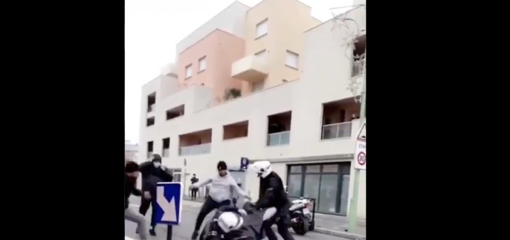Two French Police Officers Assaulted By A Gang During A Routine Check
