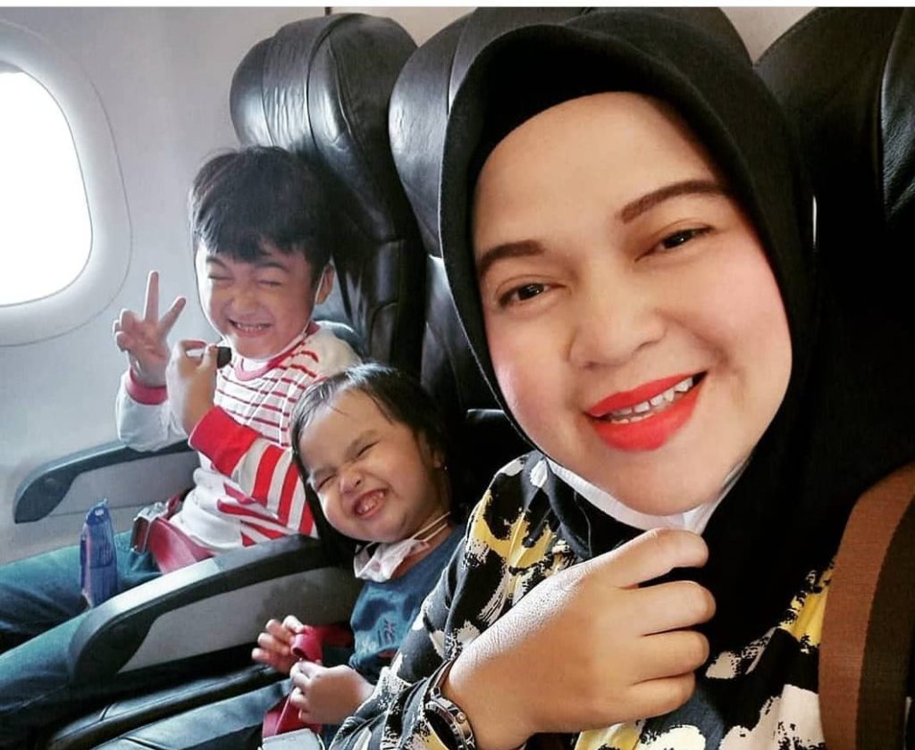 Mum’s Heart Wrenching Post from Missing Indonesian Boeing 737