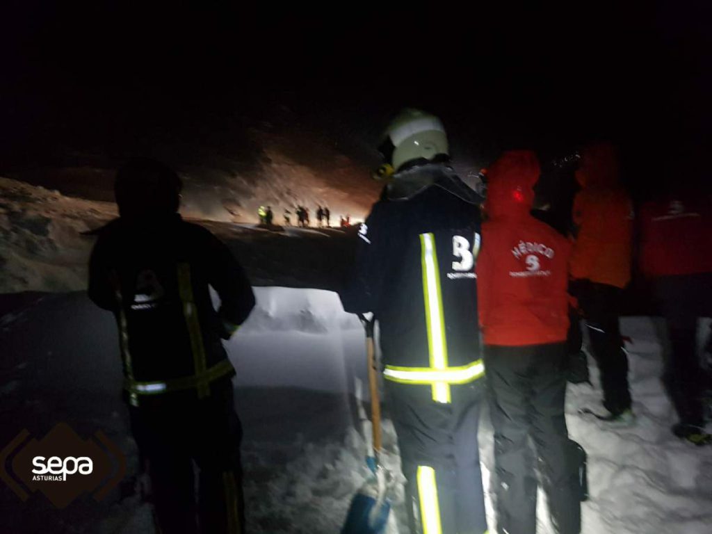 Body of second snowplough driver found after an avalanche in Asturias