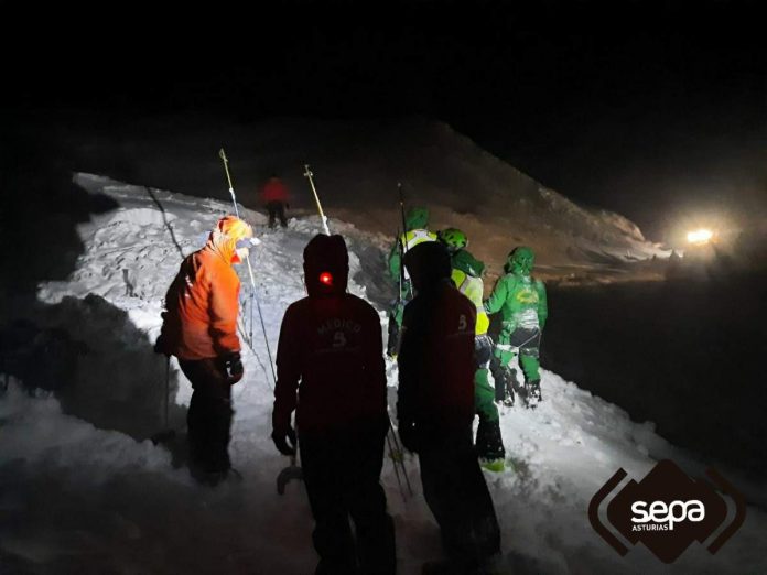 VIDEO: Mountain rescue find body of snowplough driver buried in New Year's Day avalanche
