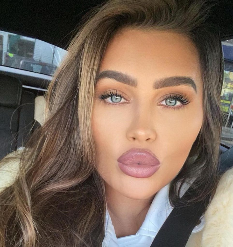 Piers Morgan blasts "Covidiot anti-vaxxer" Lauren Goodger for setting bad example to followers