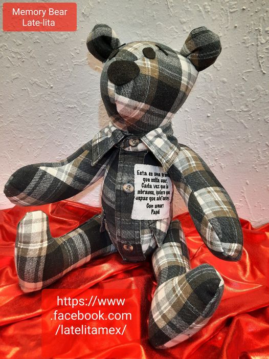 Woman creates 'memory bears' using clothes of Covid victims