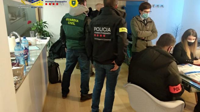Spanish Youtube Sensation Gonzalo Sapiña Arrested In Andorran Cryptocurrency Fraud