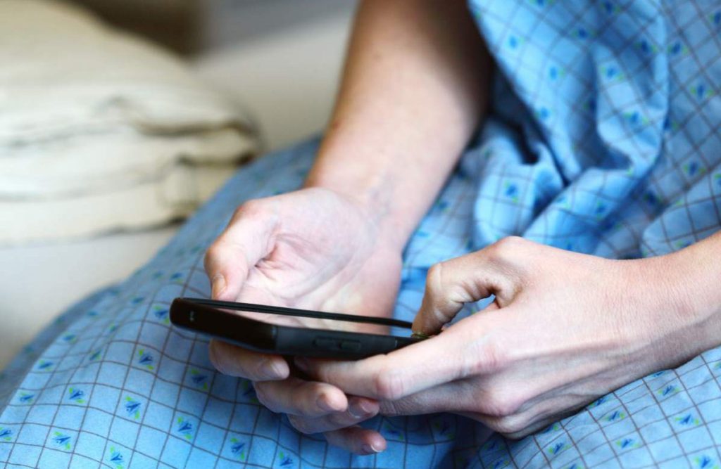 Hospital manager suggests taking mobile phones away from patients