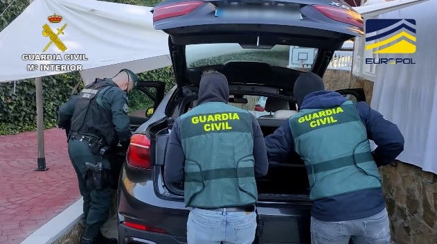 Guardia Civil end hired killers’ lives of luxury