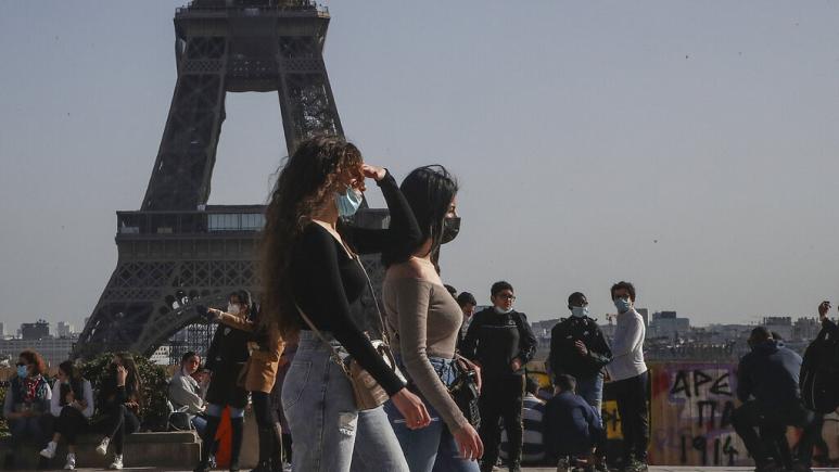 Paris 'On Verge' Of Three Week lockdown To Curb Rise In Covid Cases