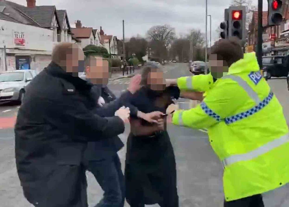 UK police officer accused of punching Covid rule breaker