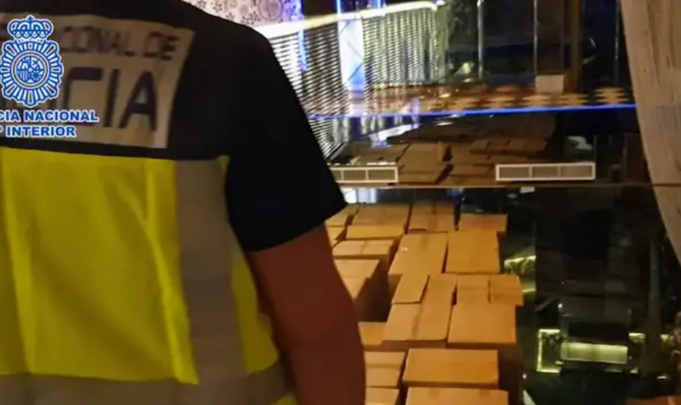 Madrid Police Discover Four Million Counterfeit Masks In Leganés Hotel