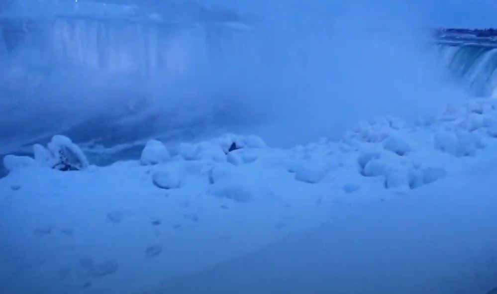 Niagara Falls Partially Freezes to Create Winter Wonderland