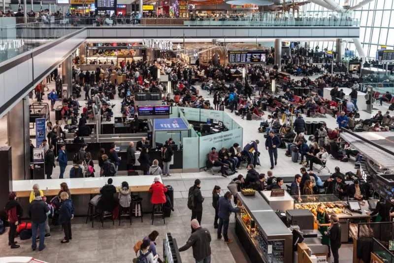 Heathrow panic as airports rushes to hire 12,000 new staff