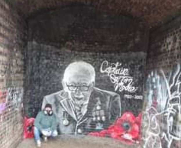 Street Artist's Tribute to Captain Sir Tom Moore