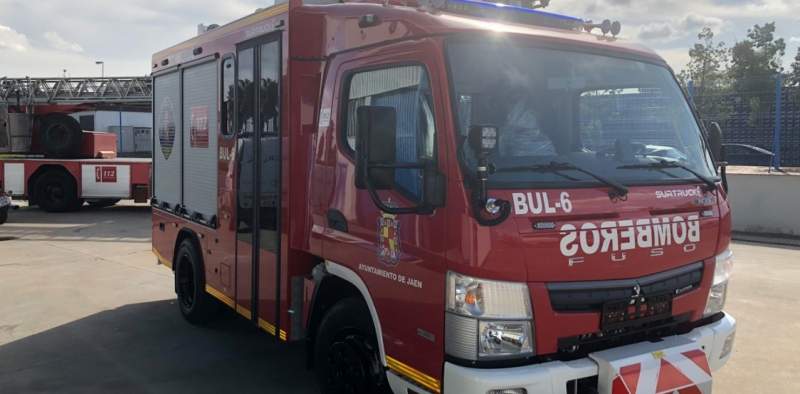 Jaén Emergency Services Rescue 78-Year-Old Woman From House Fire