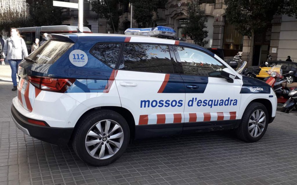 Mossos search for prisoner who escaped during a dental visit in Barcelona