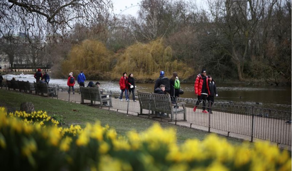 Boris Johnson Set To Allow Outdoor Family Get-Togethers By Easter