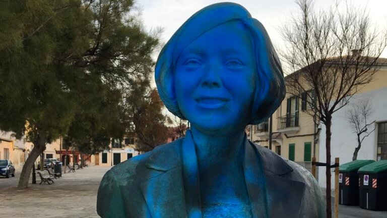 The vandalised bust of Aurora Picornell