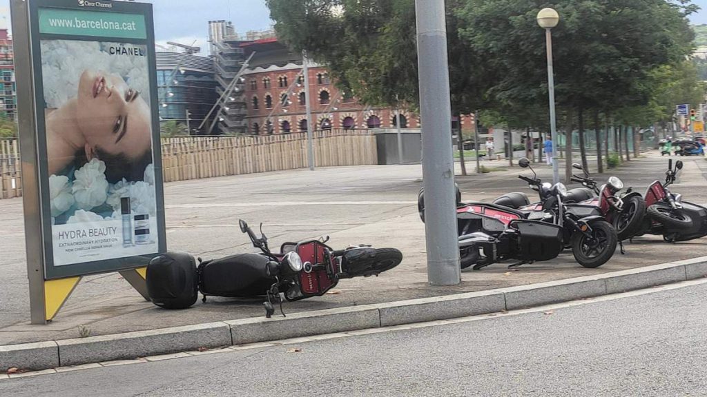 Scooter Rider Killed in Collision With Taxi In Barcelona