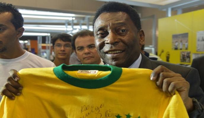 Pelé’s doctors say there is nothing more they can do for him