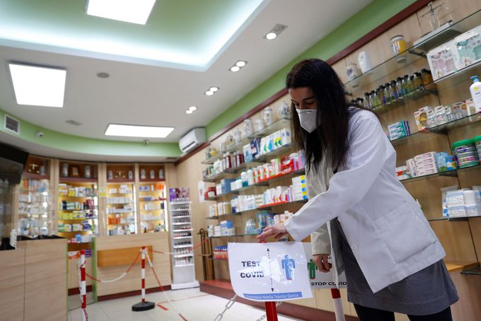 200 pharmacies and dental clinics begin Covid testing in Madrid