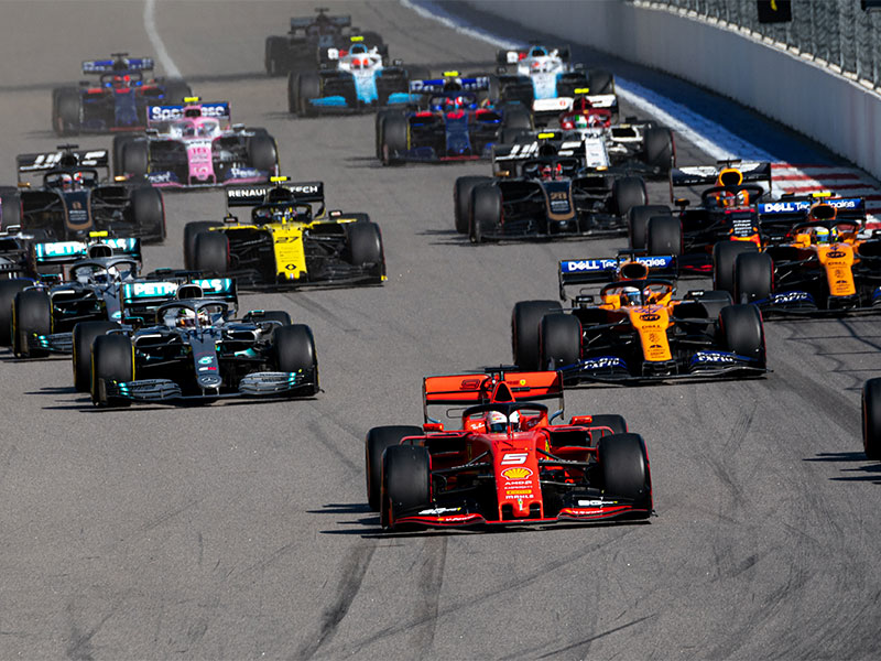 What does the introduction of sprint races mean for the 2021 F1 season?