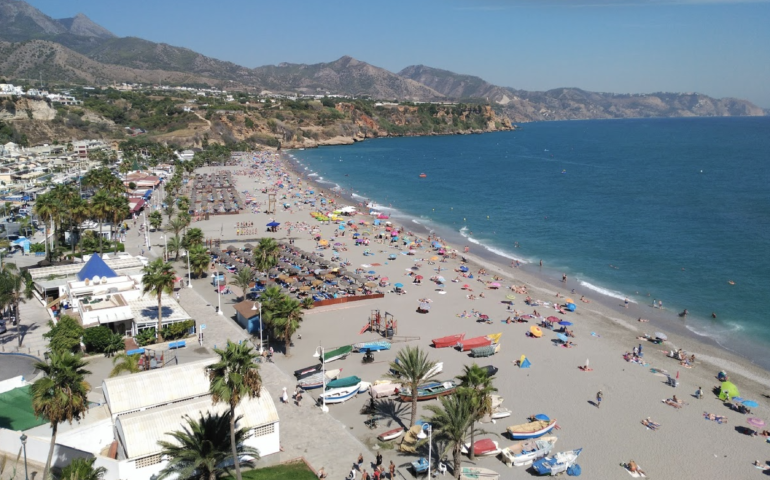 Nerja Holds Meeting to Bring in Tourists