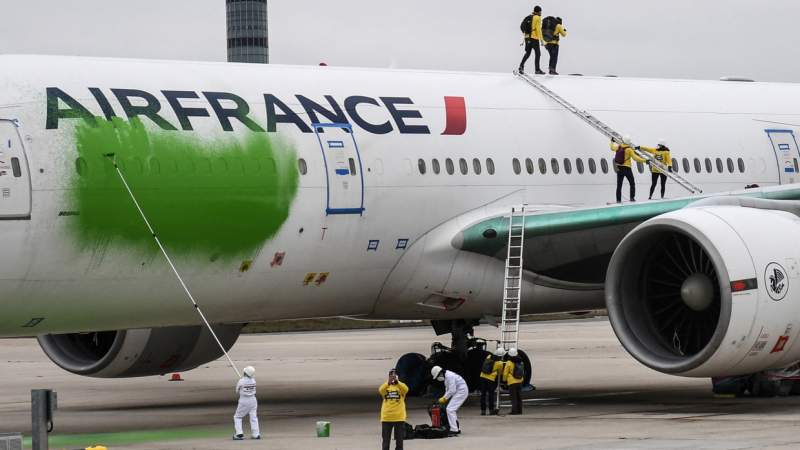 Security Concerns Raised as Greenpeace Activists Vandalise Air France Jet
