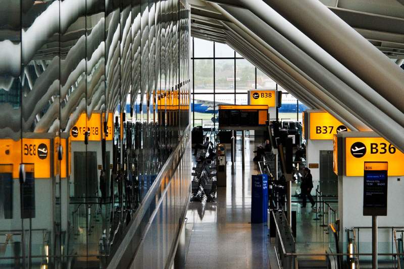 Heathrow CEO Says Airport Border Queues at 'Unacceptable Level'