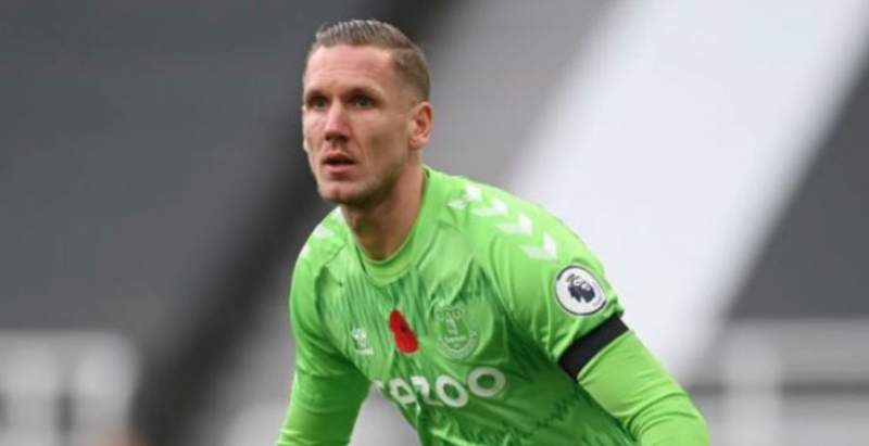Everton Goalkeeper Robin Olsen and Family Targeted by Gang with Machetes