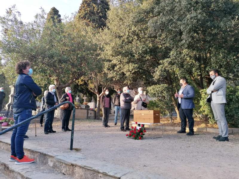 The private ceremony at Pollensa cemetery